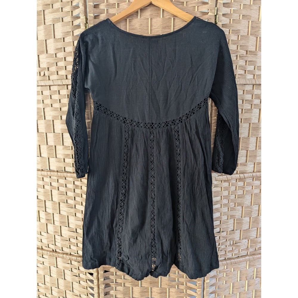 American Eagle Black V Neck Crochet Lace Trim Long Sleeve Crinkle Dress XS Boho - Picture 2 of 7